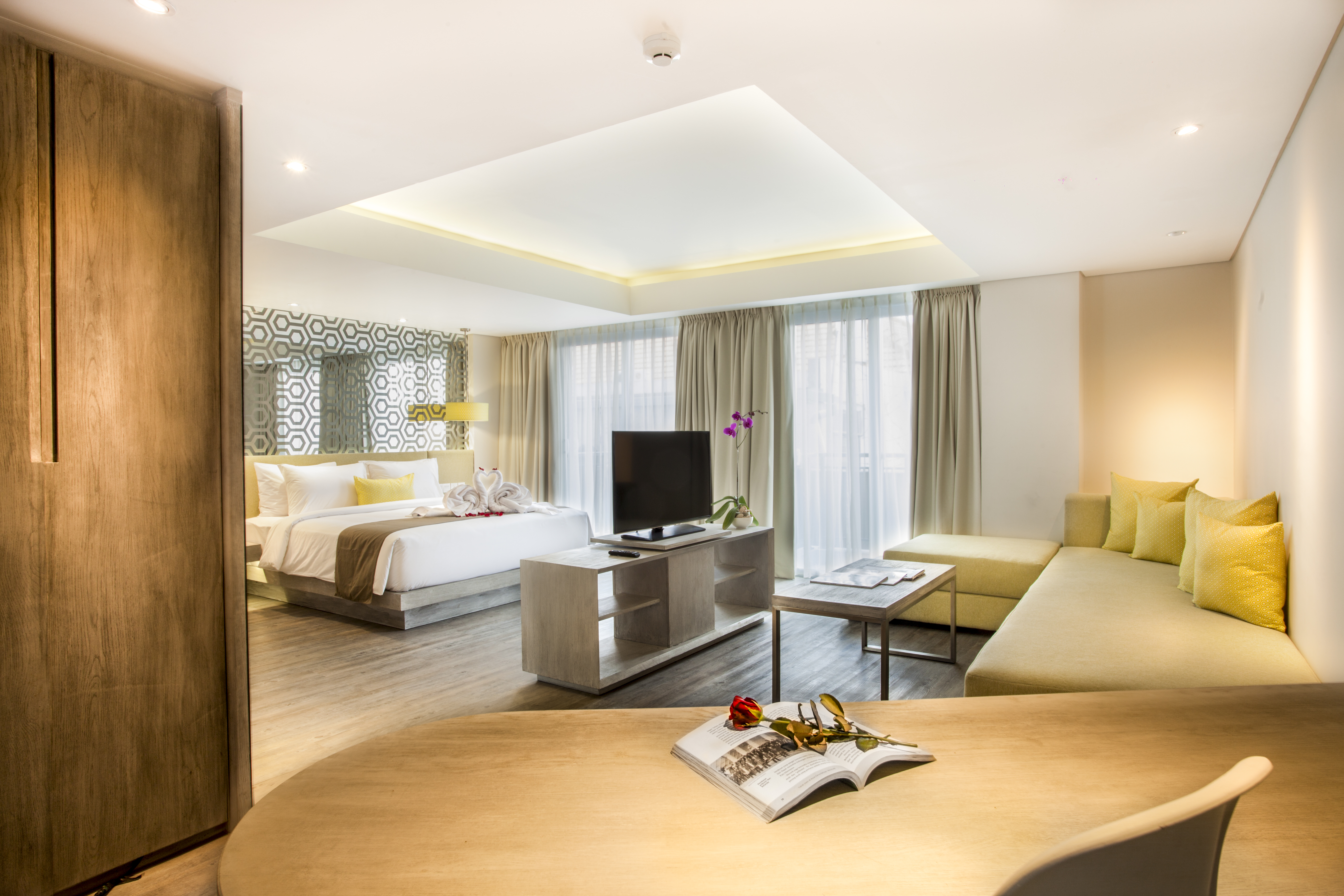 JUNIOR SUITE ROOM